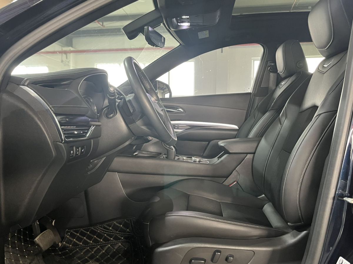 凱迪拉克 XT4  2020款 改款 28T 兩驅(qū)技術(shù)型圖片