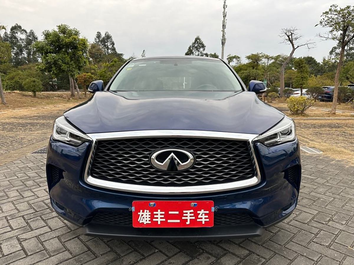 英菲尼迪 QX50  2020款 改款 2.0T 兩驅(qū)菁英版圖片