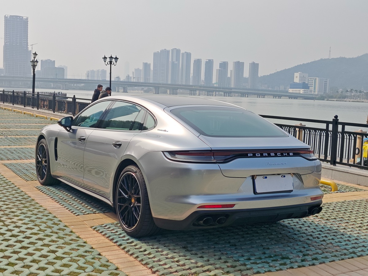 2021年4月保時(shí)捷 Panamera  2021款 Panamera 4 行政加長版 2.9T