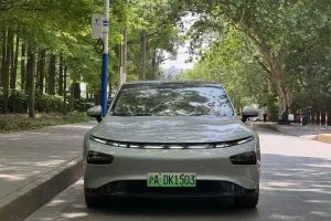 P7 小鵬 四驅(qū)高性能鵬翼版