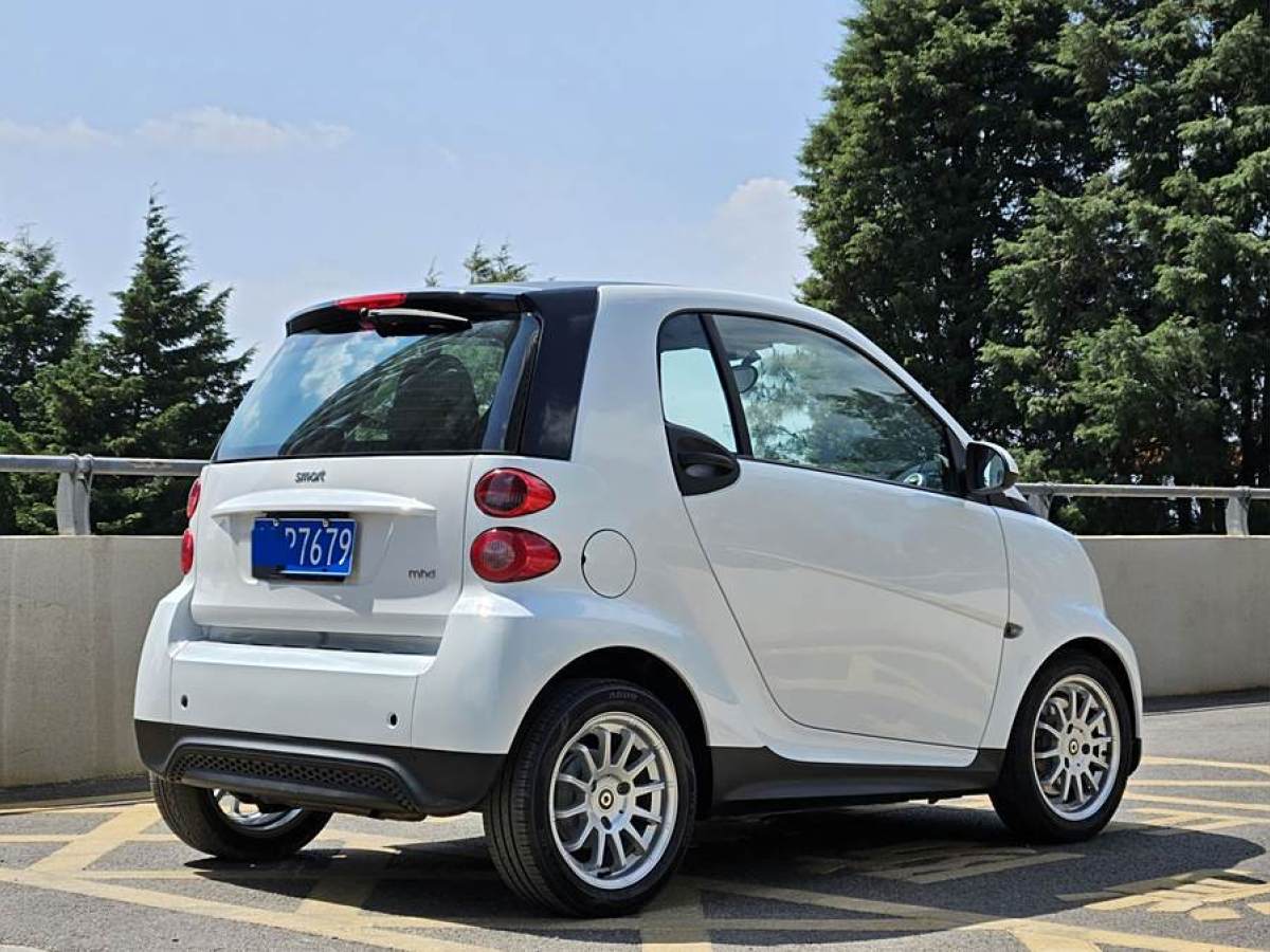 2015年2月smart fortwo  2012款 1.0 MHD 硬頂標(biāo)準(zhǔn)版