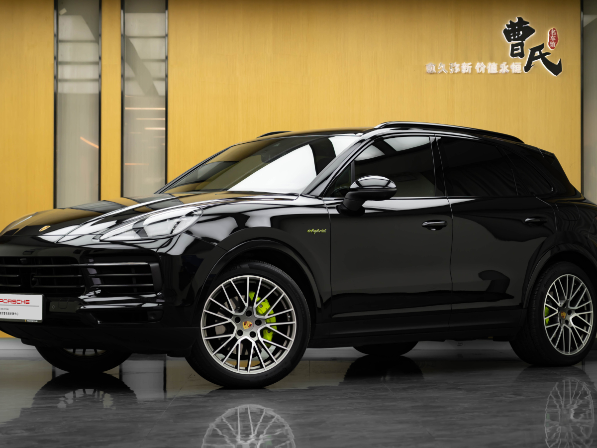 2023年1月保時(shí)捷 Cayenne新能源  2023款 Cayenne E-Hybrid 2.0T 鉑金版