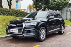 奥迪Q7 奥迪 55 TFSI 技术型