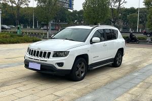 指南者 Jeep 2.4L 四驅(qū)蛇行珍藏版