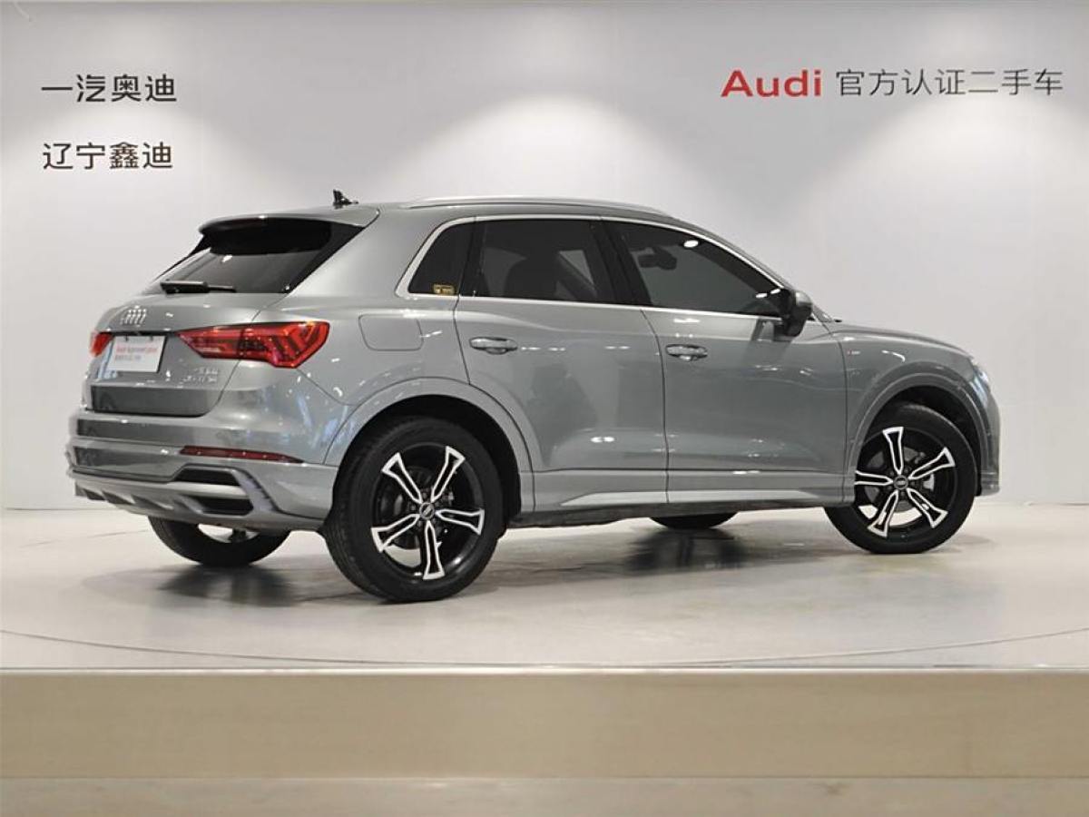 奧迪 奧迪Q3  2021款 35 TFSI 時(shí)尚動(dòng)感型圖片