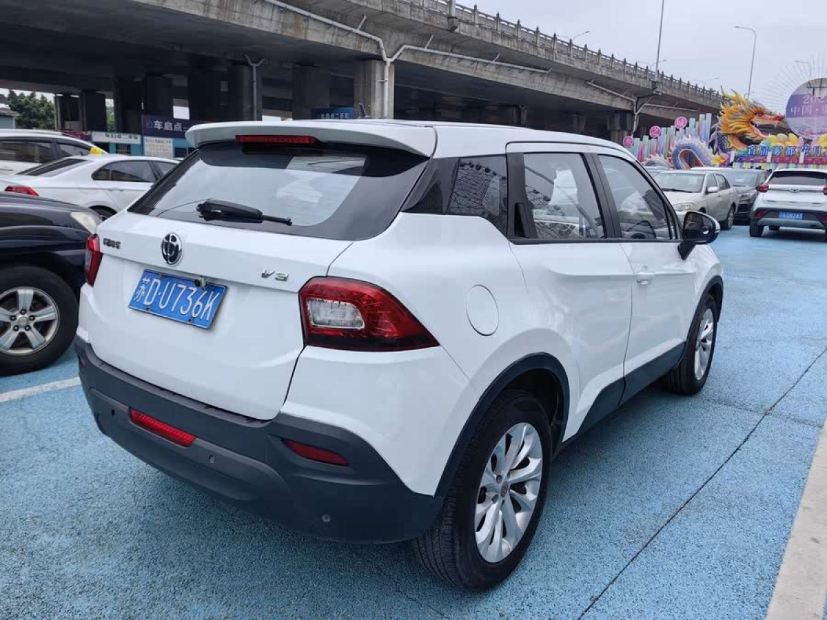 中華 V3  2015款 1.5L 自動(dòng)舒適型圖片