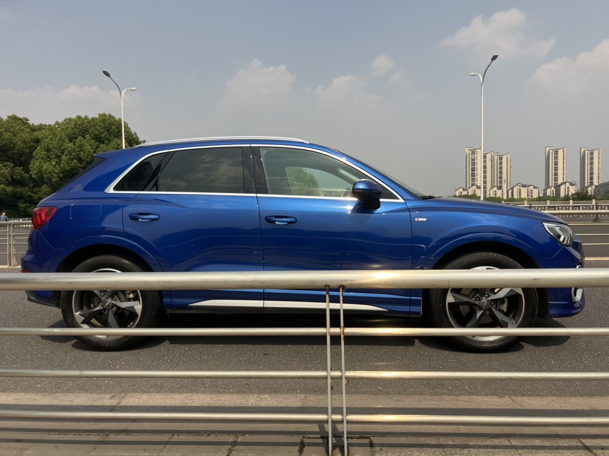 奥迪 奥迪Q3  2020款 35 TFSI 时尚动感型图片