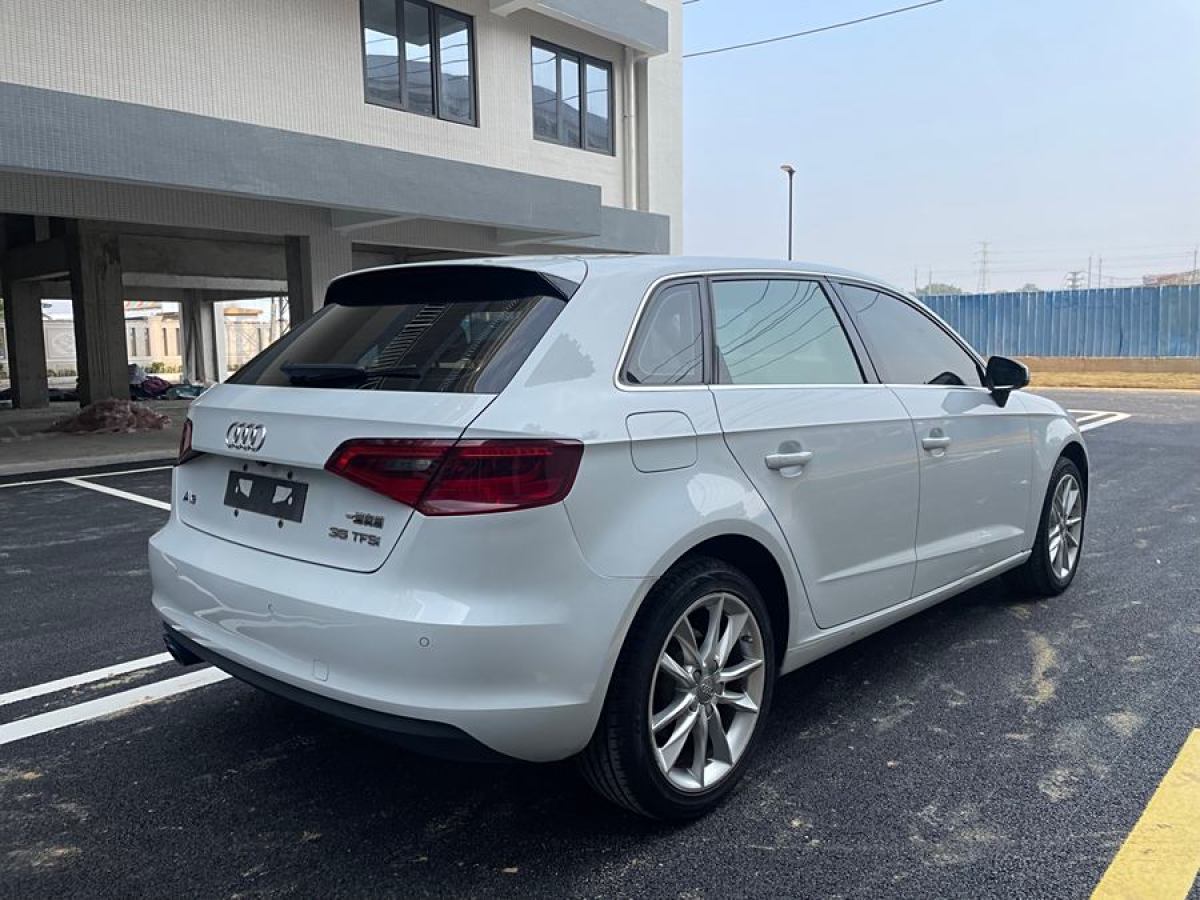 奧迪 奧迪A3  2015款 Sportback 35 TFSI 百萬紀(jì)念舒享型圖片