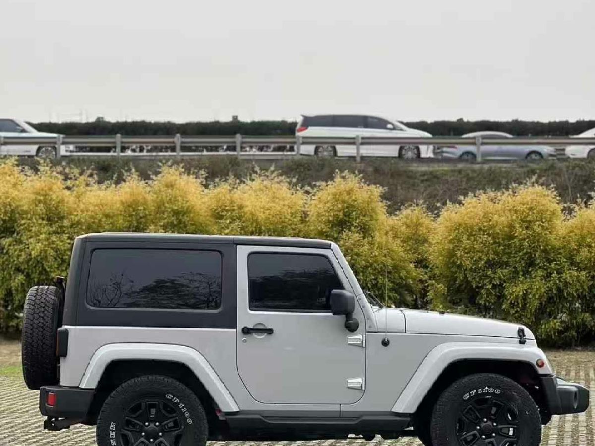 Jeep 牧馬人  2013款 3.6L Rubicon 兩門版圖片