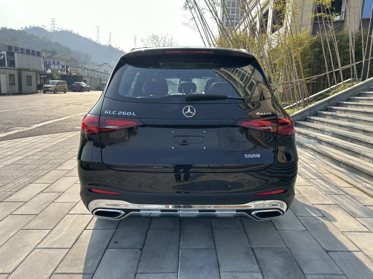 奔馳 奔馳GLC  2023款 改款 GLC 260 L 4MATIC 豪華型 5座圖片