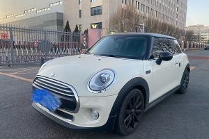 MINI MINI 1.5T COOPER 冰藍(lán)色限量版