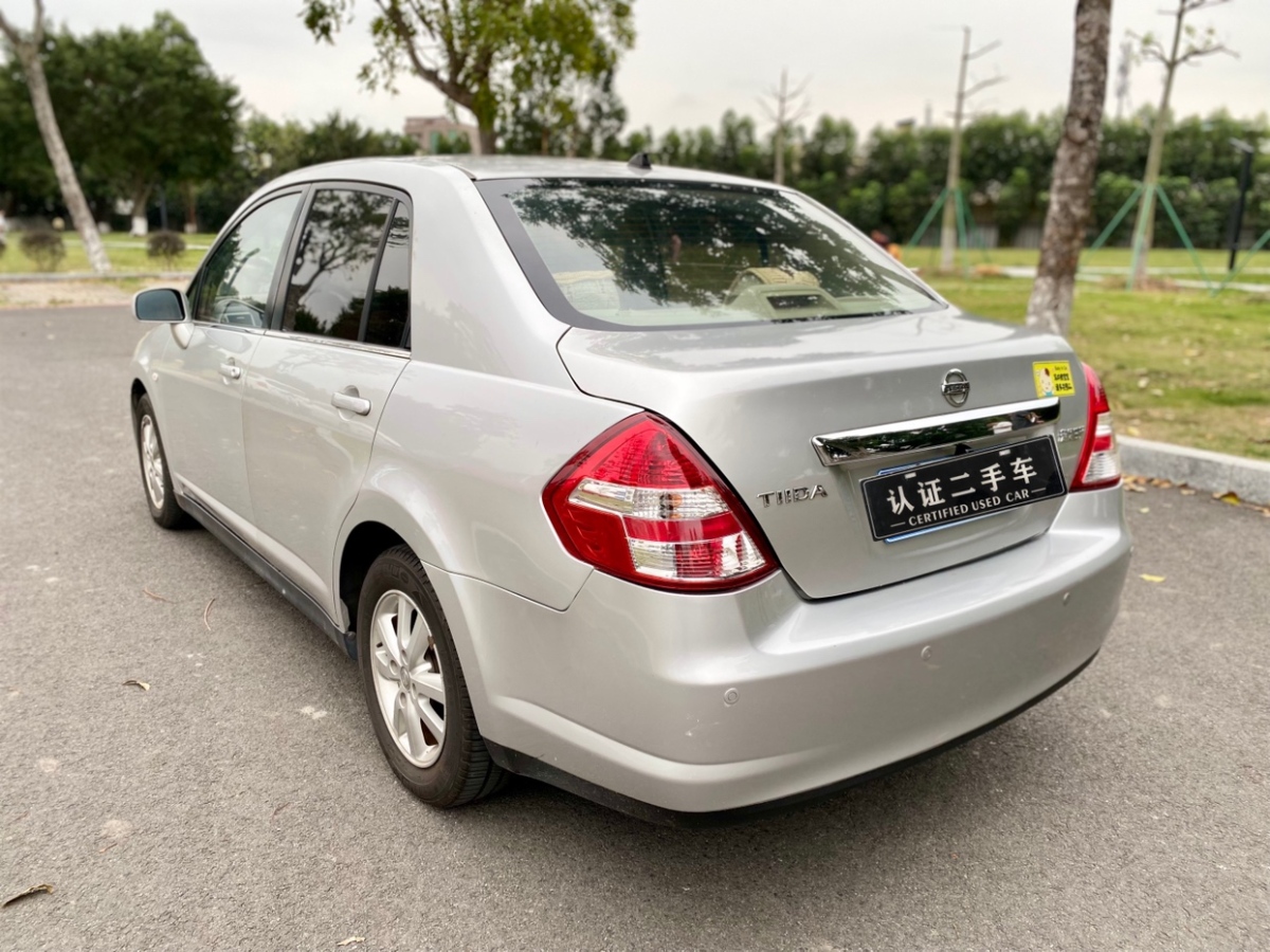 启辰 D50  2012款 1.6L 手动舒适版图片