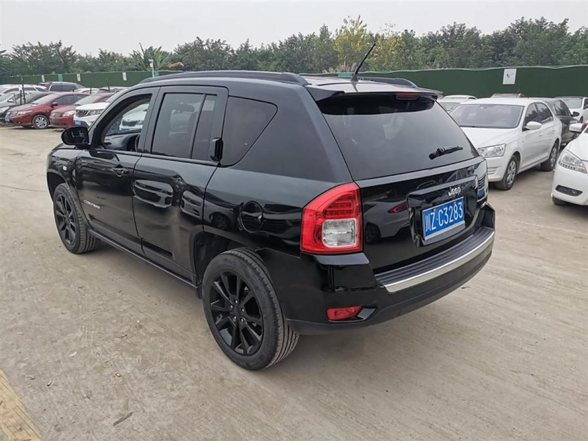 Jeep 指南者  2013款 2.0L 兩驅(qū)豪華版圖片