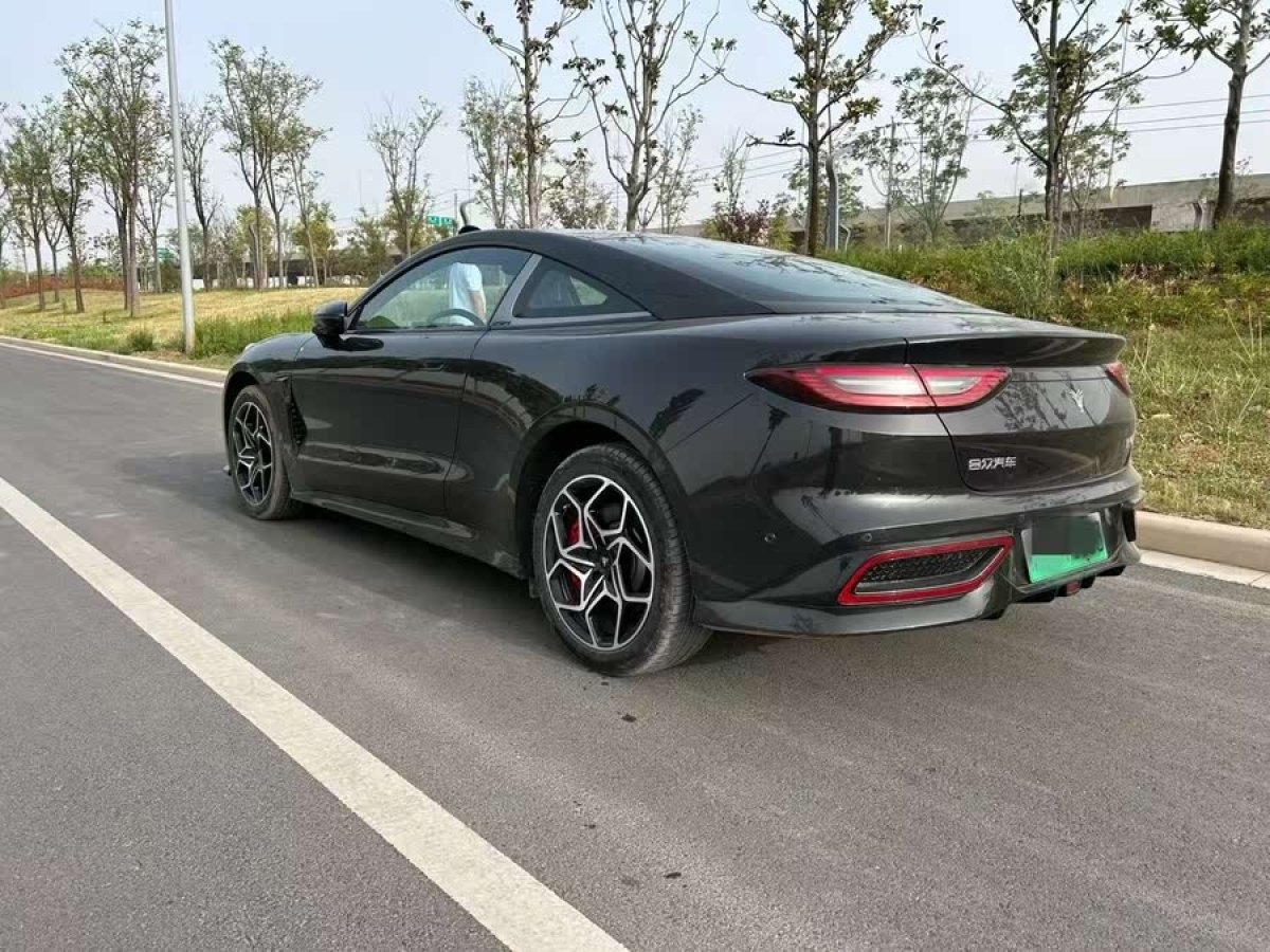 哪吒 哪吒GT  2023款 580 AWD 運動版圖片