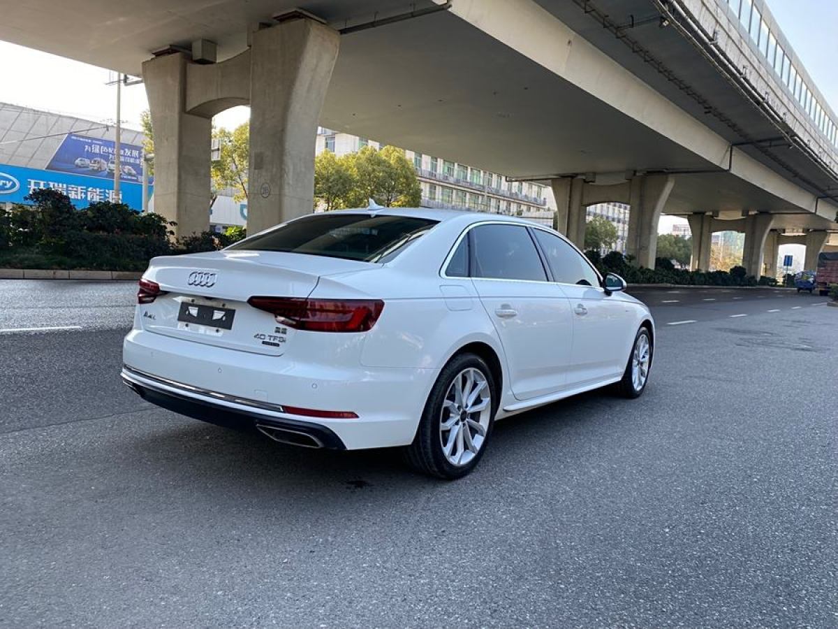 奧迪 奧迪A4L  2019款 40 TFSI 進取型 國VI圖片