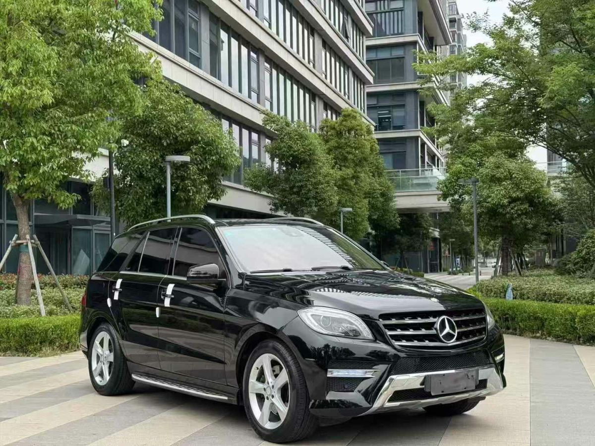 奔馳 奔馳M級(jí)  2014款 ML 320 4MATIC圖片