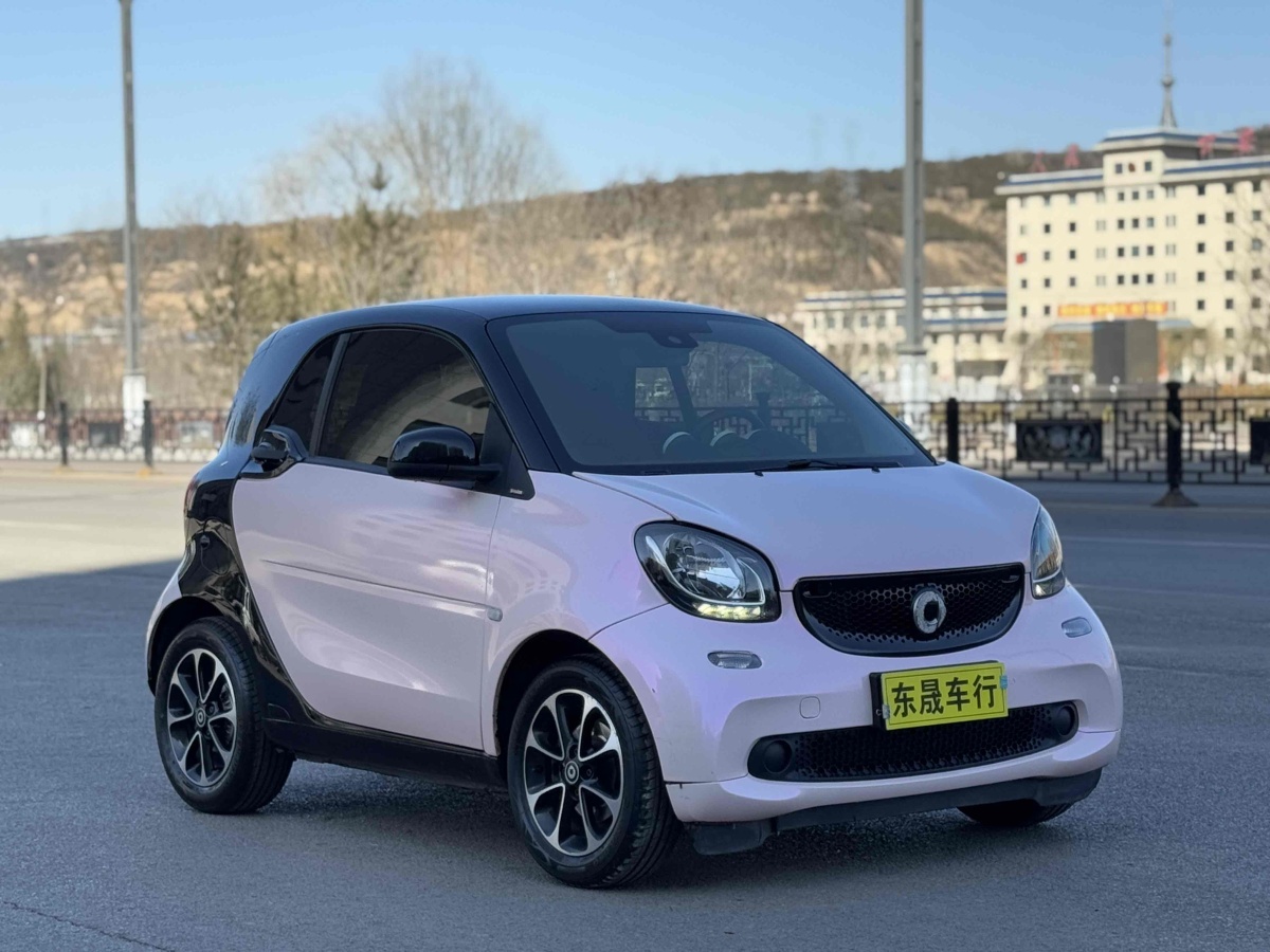 smart fortwo  2016款 1.0L 灰行俠特別版圖片