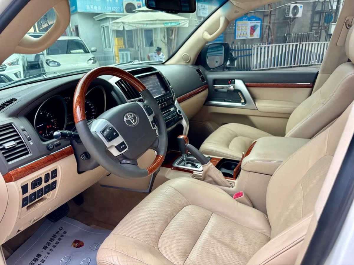 豐田 蘭德酷路澤  2012款 4.6L 自動(dòng)VX-R圖片