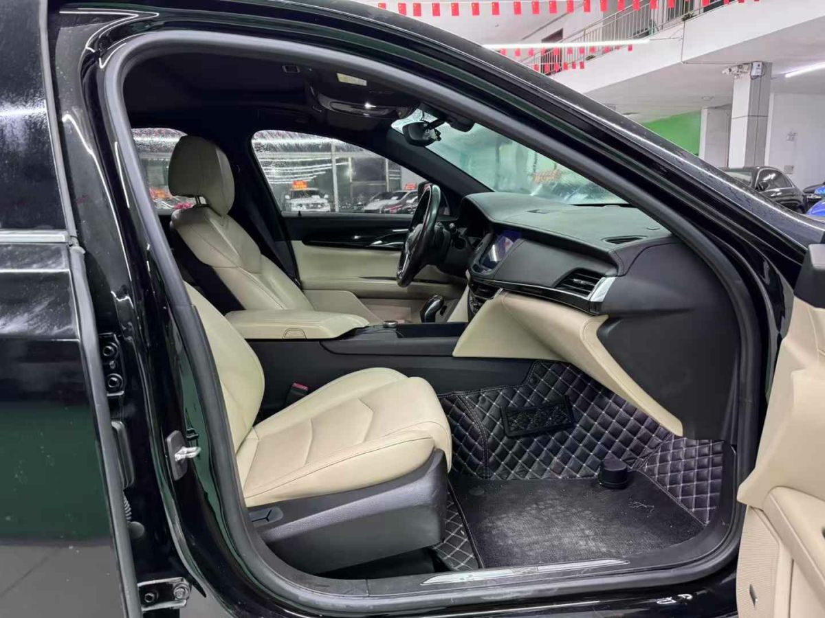 凱迪拉克 CT6  2019款 28T 領(lǐng)先運(yùn)動(dòng)型圖片