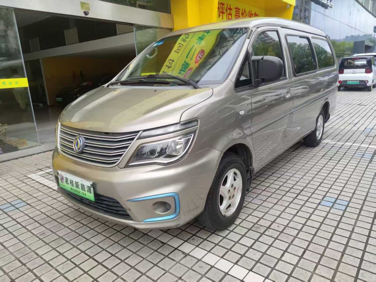 東風風行 菱智  2017款 M5 1.6L 標準型圖片