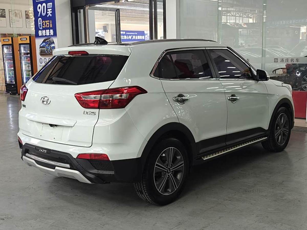 現(xiàn)代 ix25  2015款 1.6L 自動兩驅(qū)智能型GLS圖片