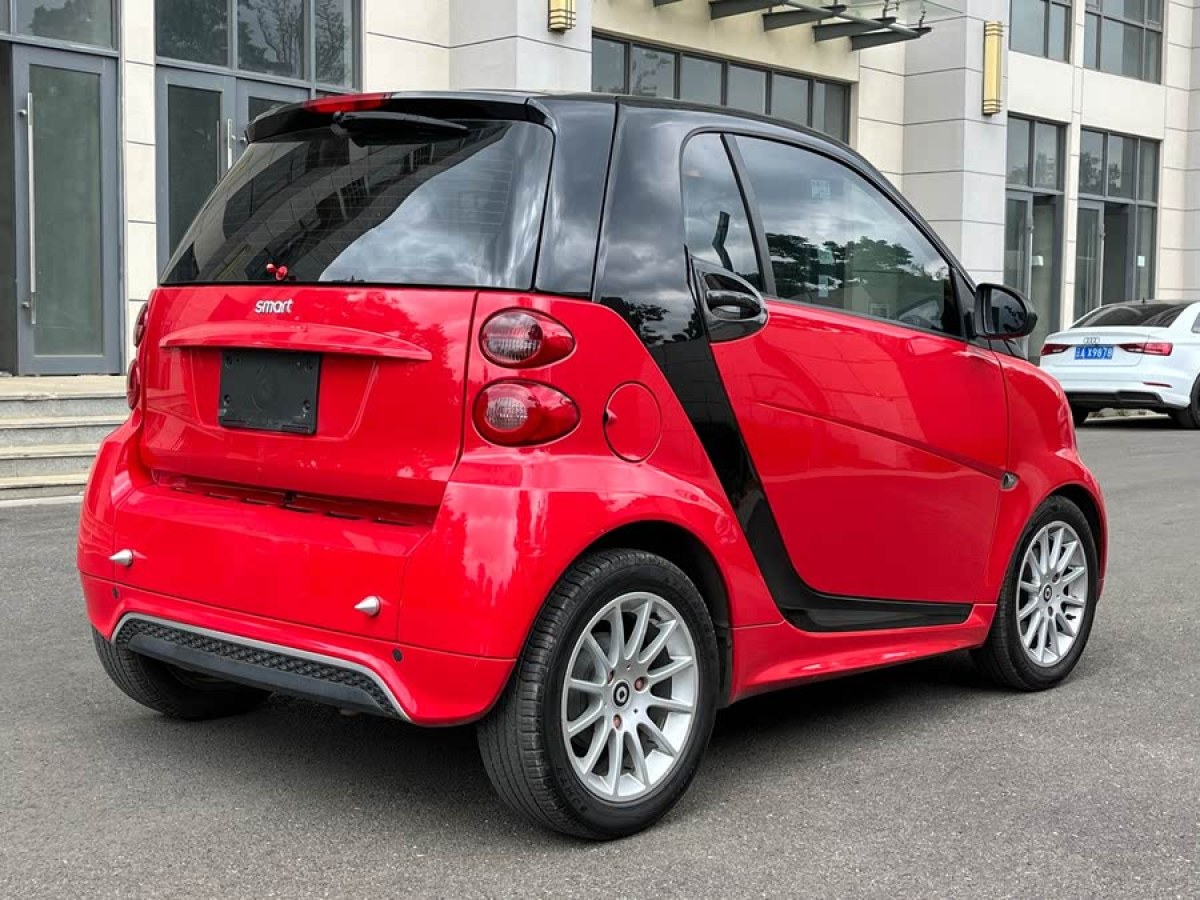 smart fortwo  2014款 1.0 MHD 硬頂新年特別版圖片