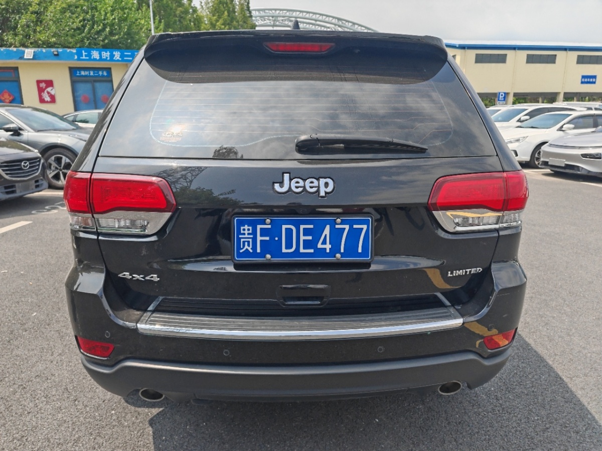 Jeep 大切诺基  2020款 3.0L 精英导航版图片