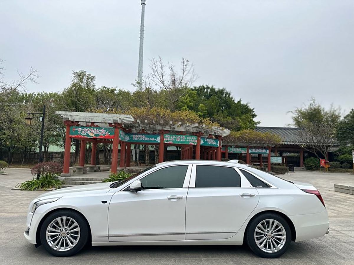 凱迪拉克 CT6  2017款 28T 精英型圖片