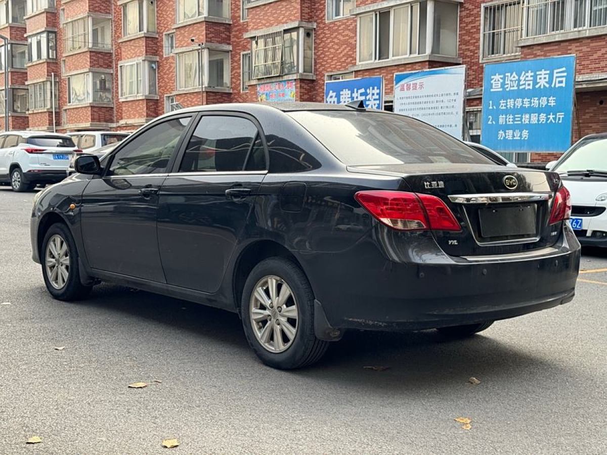 比亞迪 L3  2012款 1.5L 手動尊貴型圖片