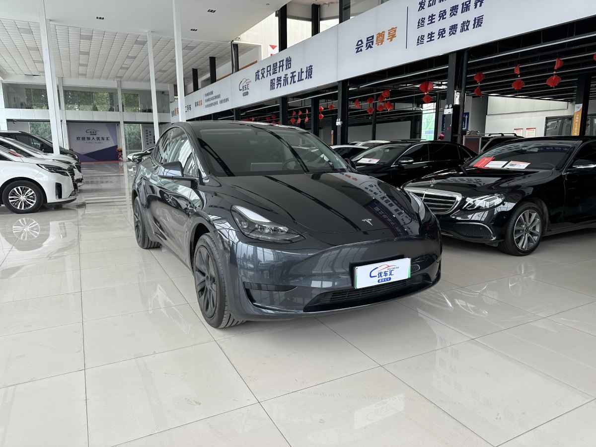 2024年6月特斯拉 Model Y  2020款 改款 長(zhǎng)續(xù)航后輪驅(qū)動(dòng)版