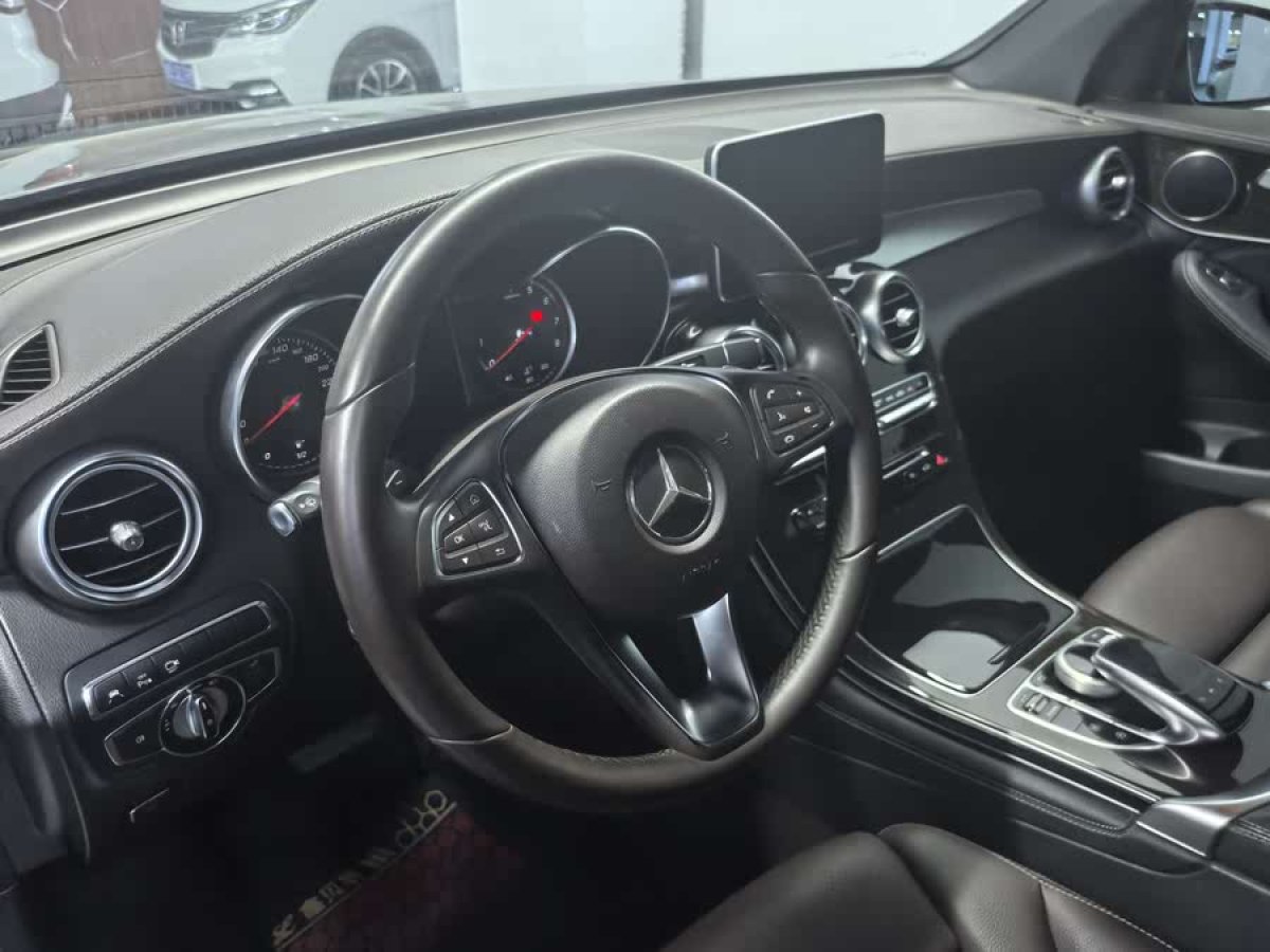 奔馳 奔馳GLC  2017款 GLC 260 4MATIC 豪華型圖片