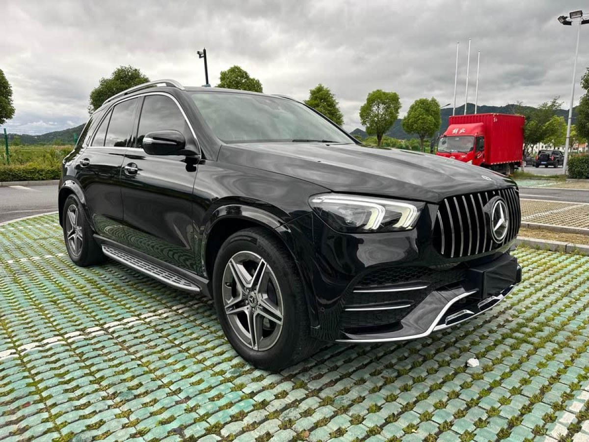 奔馳 奔馳GLE  2022款 改款 GLE 450 4MATIC 時(shí)尚型圖片