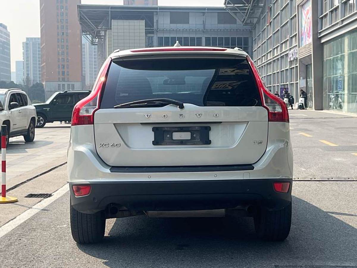 沃爾沃 XC60  2013款 T5 舒適版圖片