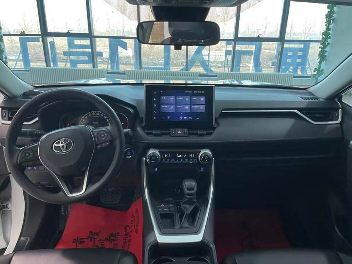 豐田 RAV4榮放  2022款 2.0L CVT兩驅(qū)風(fēng)尚版圖片