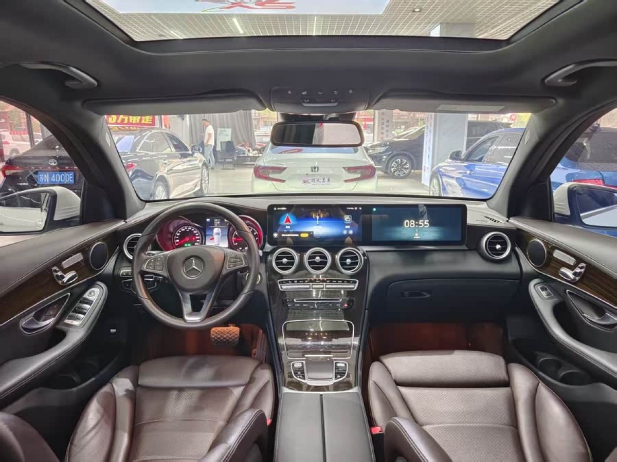 奔馳 奔馳GLC  2018款 改款 GLC 260 4MATIC 豪華型圖片