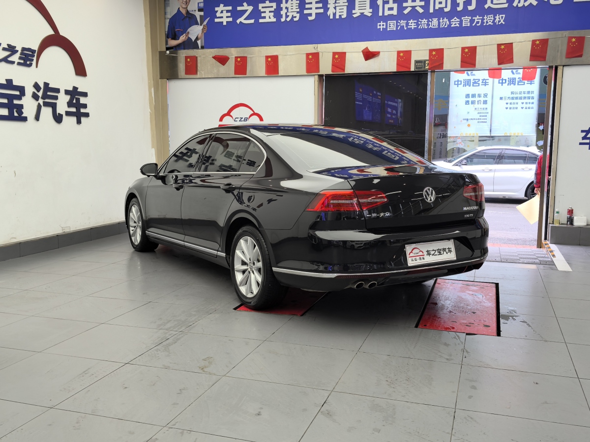 大眾 邁騰  2018款 330TSI DSG 領(lǐng)先型圖片