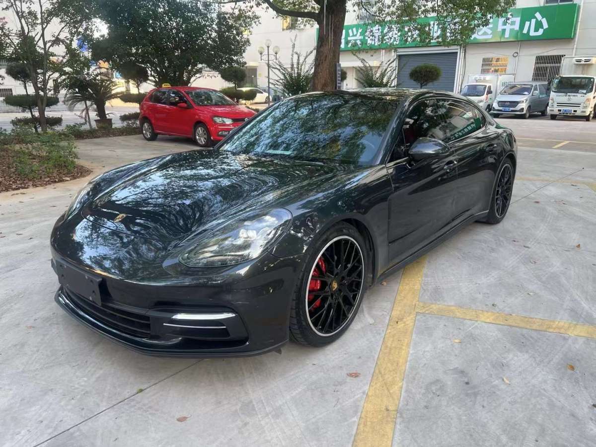 保時(shí)捷 Panamera  2019款 Panamera 4 行政加長(zhǎng)版 2.9T圖片