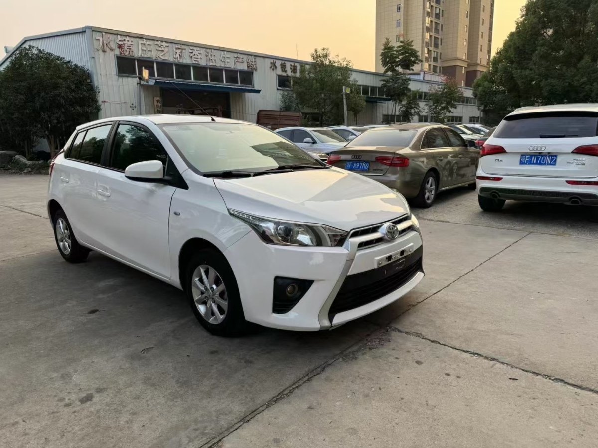 豐田 YARiS L 致炫  2014款 1.3E 手動魅動版圖片