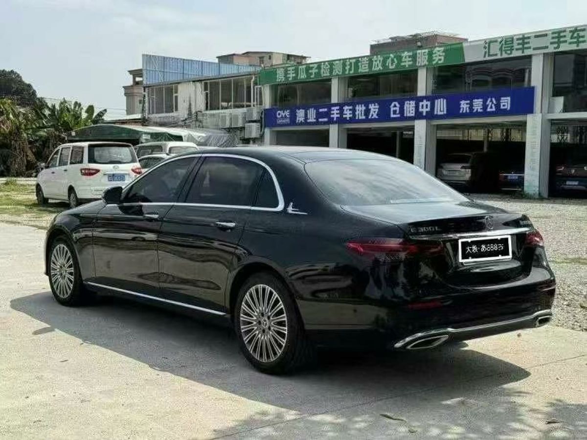 奔馳 奔馳E級(jí)  2022款 E 300 L 豪華型圖片