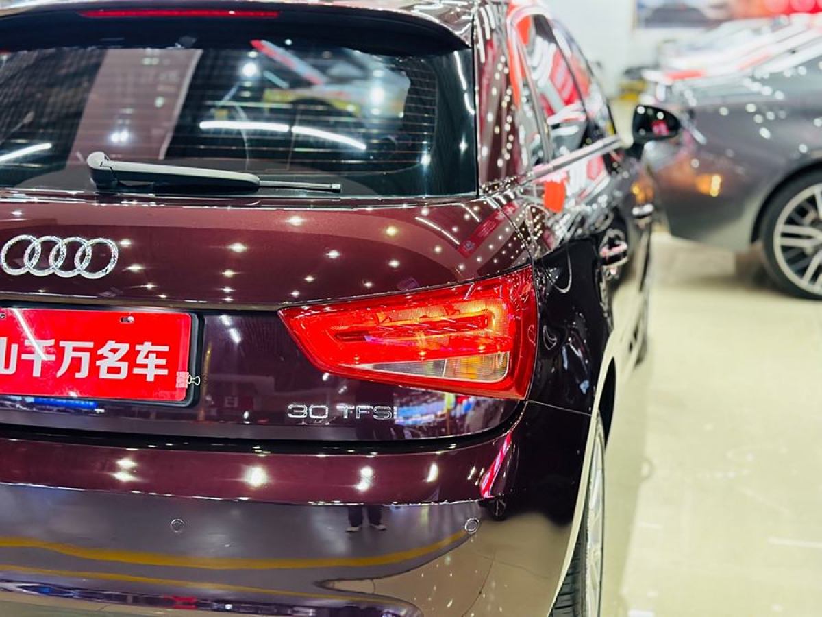 奧迪 奧迪A1  2014款 30 TFSI Sportback時(shí)尚型圖片