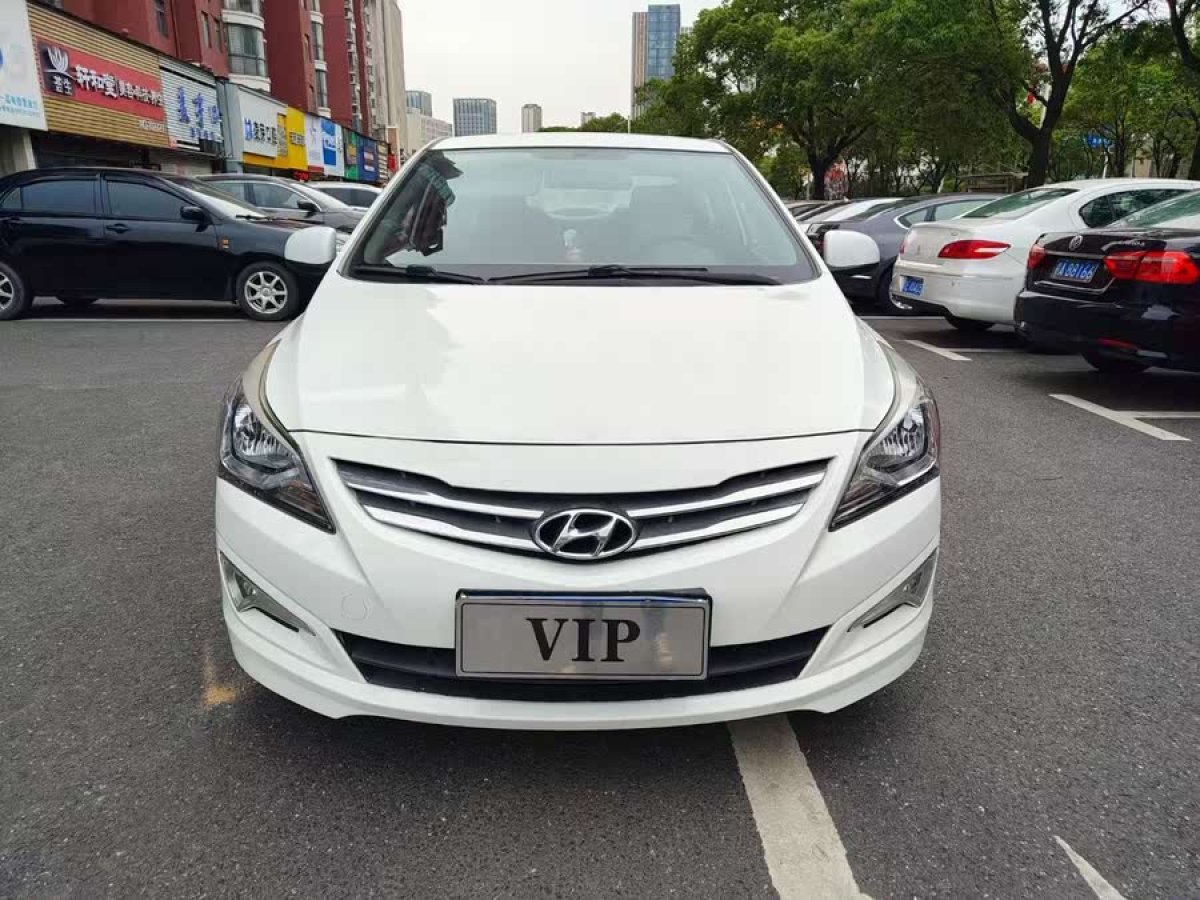 現(xiàn)代 瑞納  2014款 1.4L 自動智能型GLS圖片