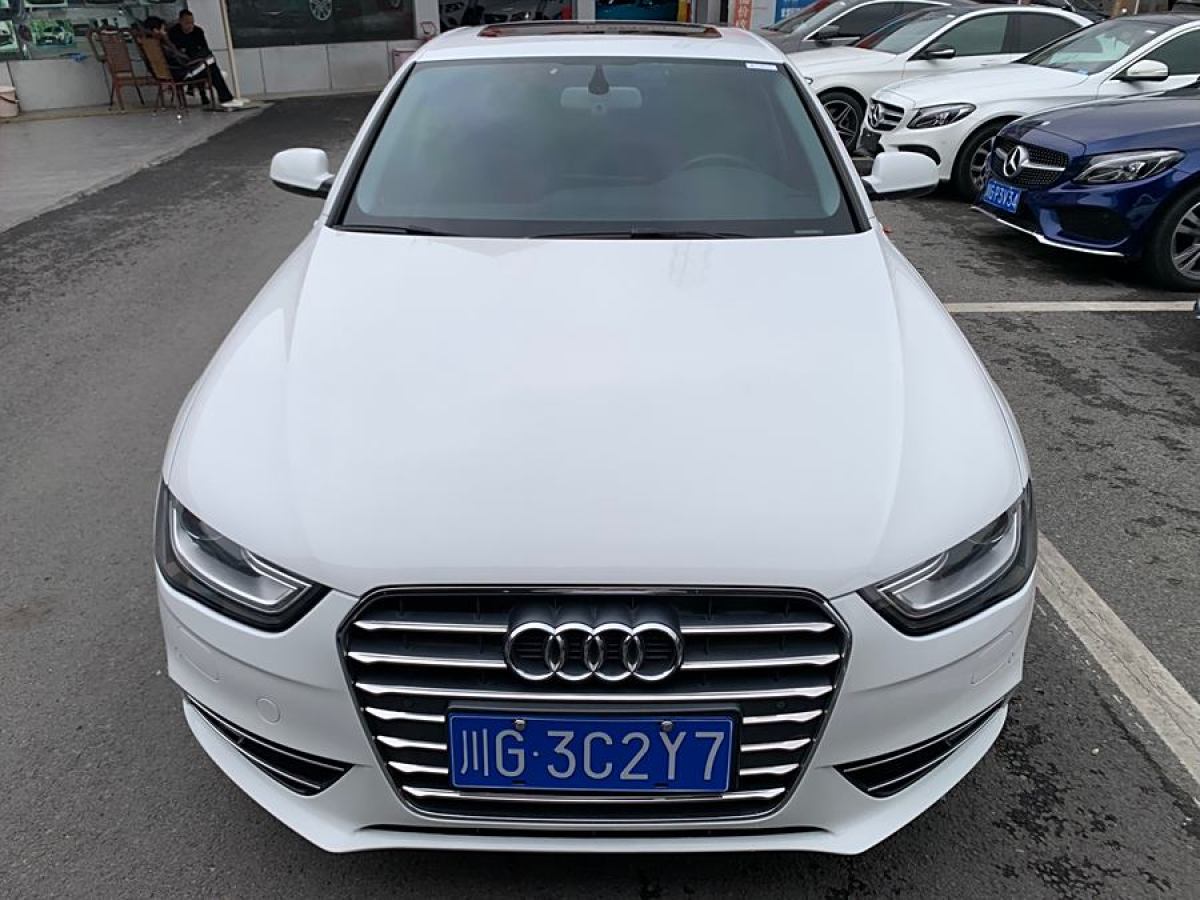 奧迪 奧迪A4L  2015款 35 TFSI 自動(dòng)標(biāo)準(zhǔn)型圖片