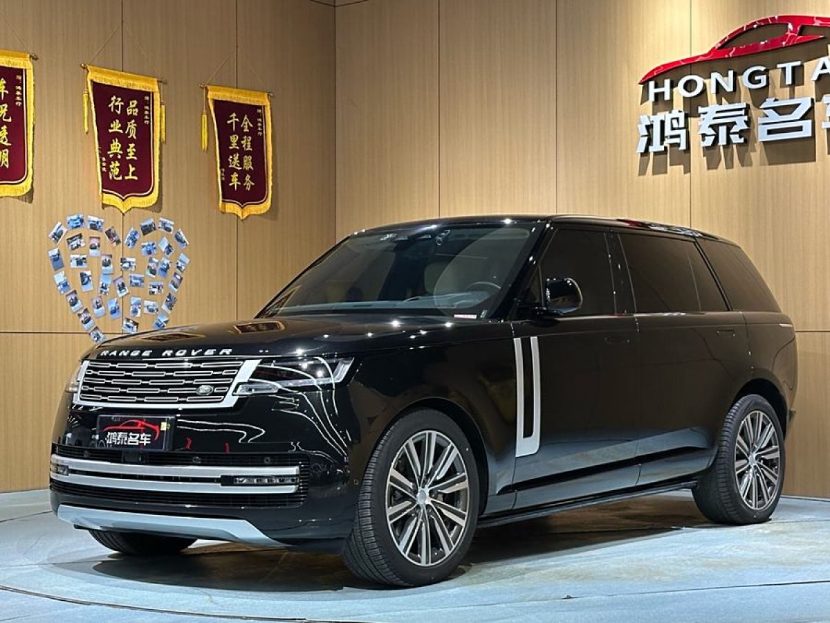 路虎 攬勝  2023款 改款 3.0 L6 400PS 盛世加長(zhǎng)版圖片