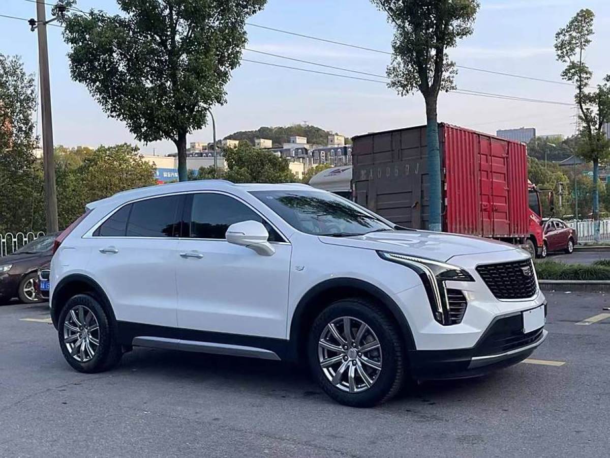 凱迪拉克 XT4  2018款 28T 兩驅(qū)領(lǐng)先型圖片