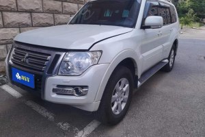 帕杰羅 三菱 3.0L 自動標準版