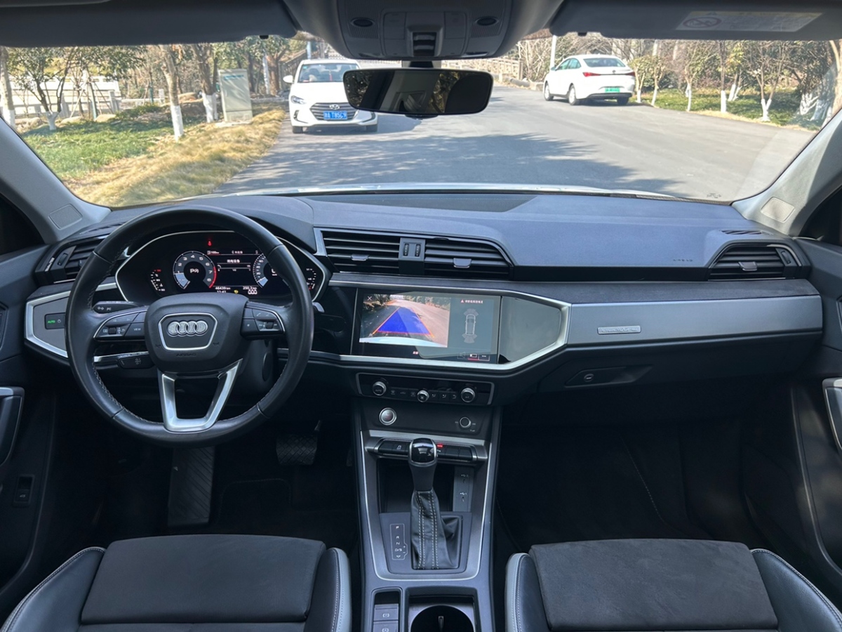 奧迪 奧迪Q3  2022款 35 TFSI 進取動感型圖片