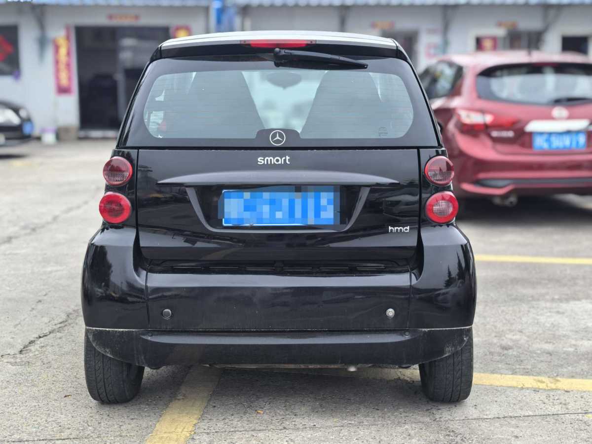 2011年12月smart fortwo  2011款 1.0 MHD 硬頂標準版