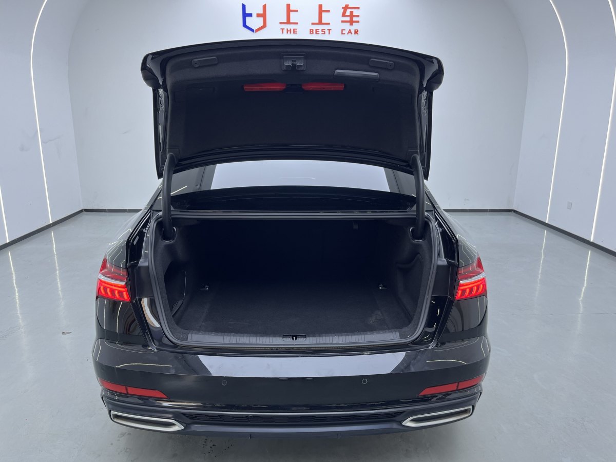 奧迪 奧迪A6L  2023款 改款 40 TFSI 豪華動感型圖片