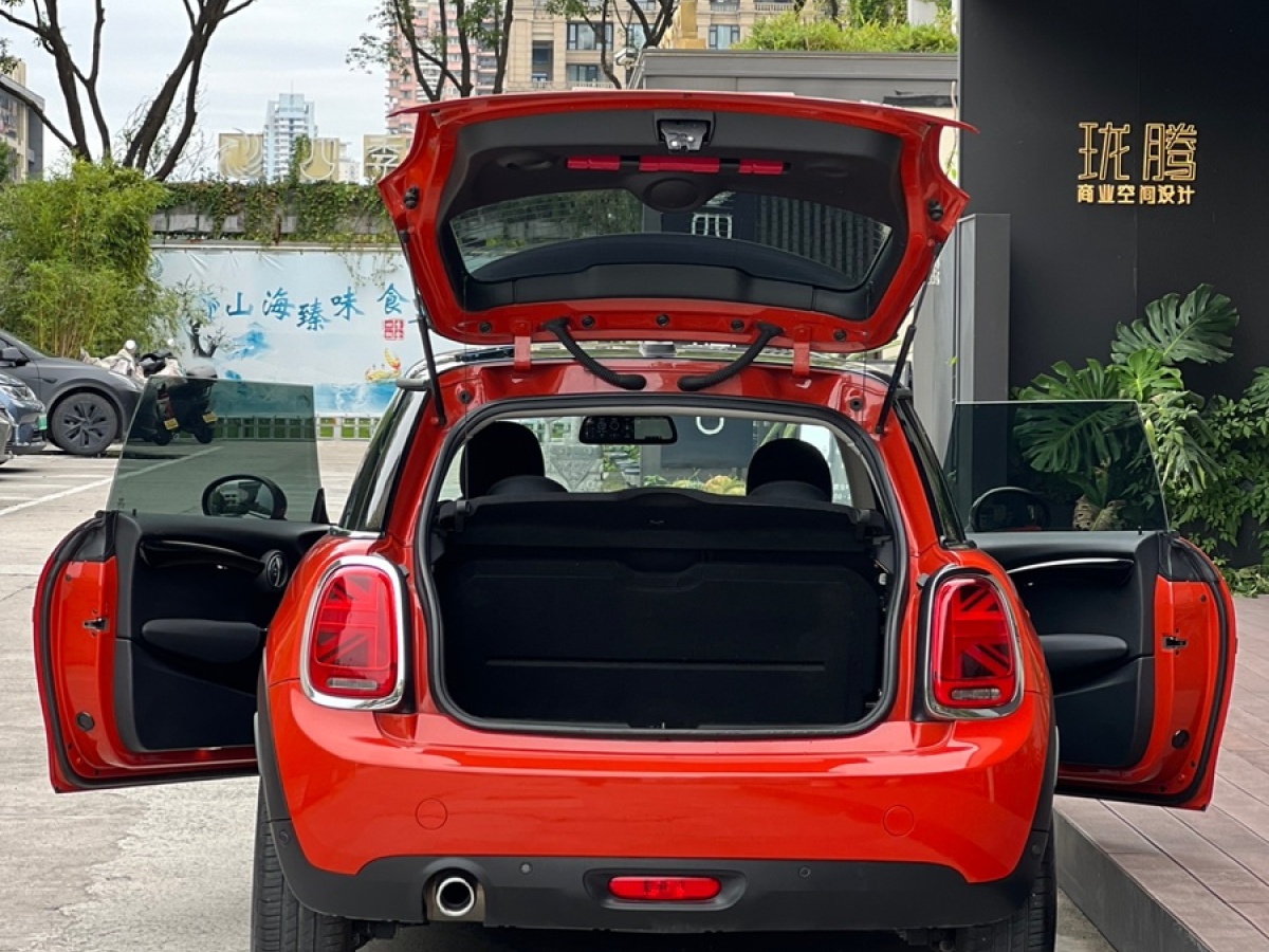 2019年5月MINI MINI  2019款 1.5T COOPER 經(jīng)典派