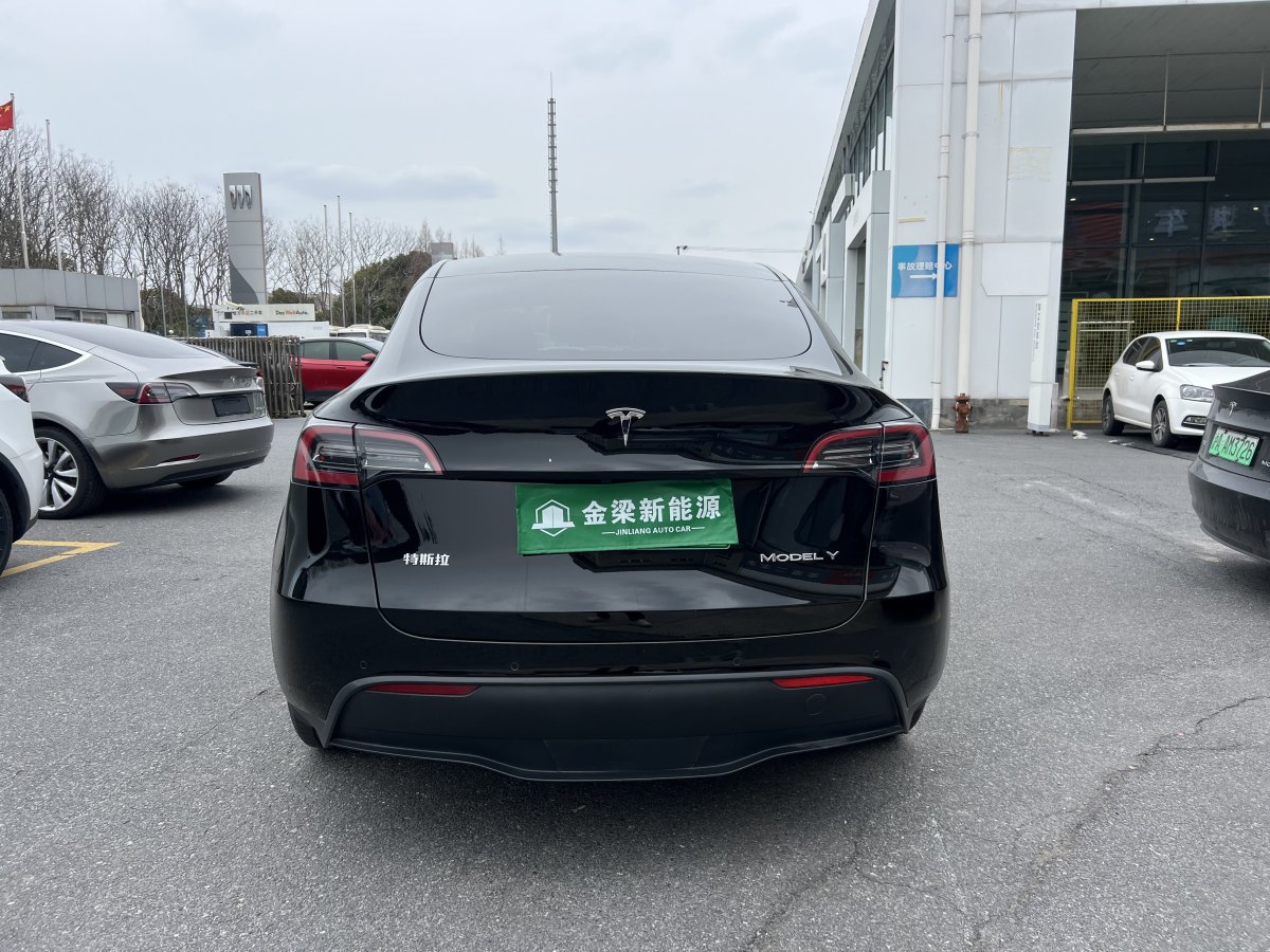 特斯拉 Model 3  2022款 后輪驅(qū)動(dòng)版圖片